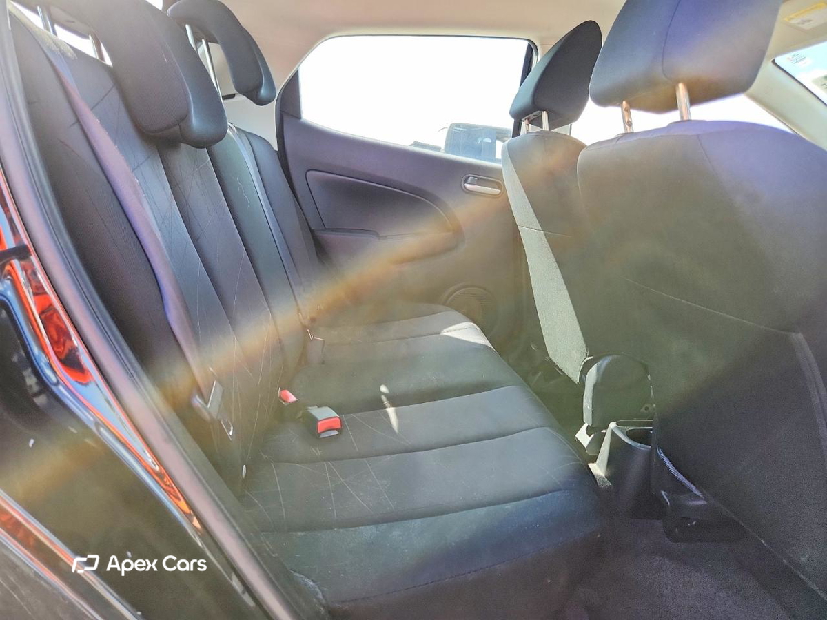 Mazda 2 2014