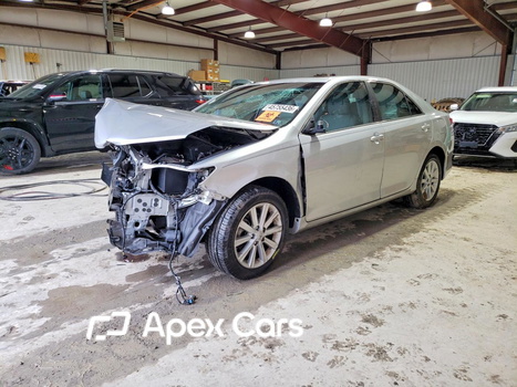 Toyota Camry 2012 - Image 1 of 13