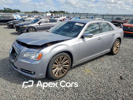 Chrysler 300 2014 - Image 1 of 13