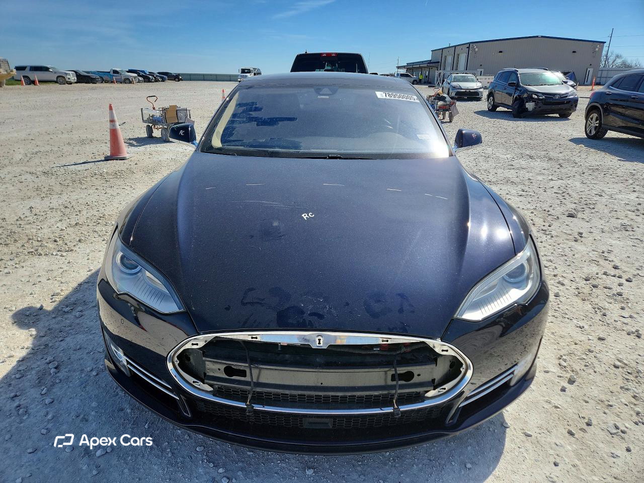 Tesla Model S 2015