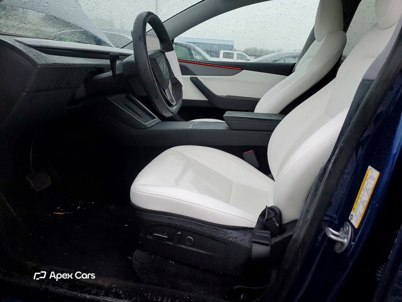Tesla Model Y 2026