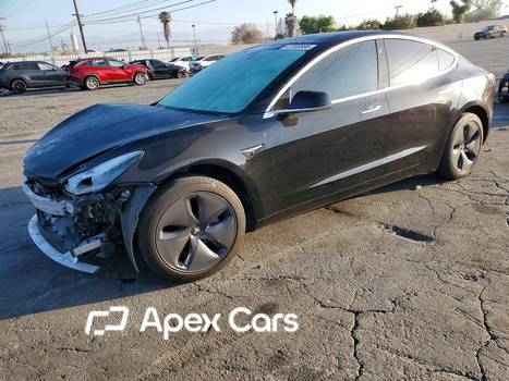 Tesla Model 3 2020 - Image 1 of 14