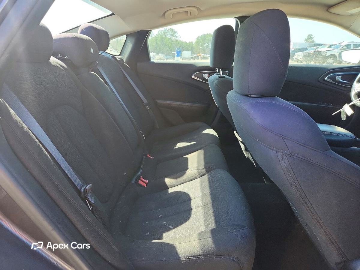 Chrysler 200 2015