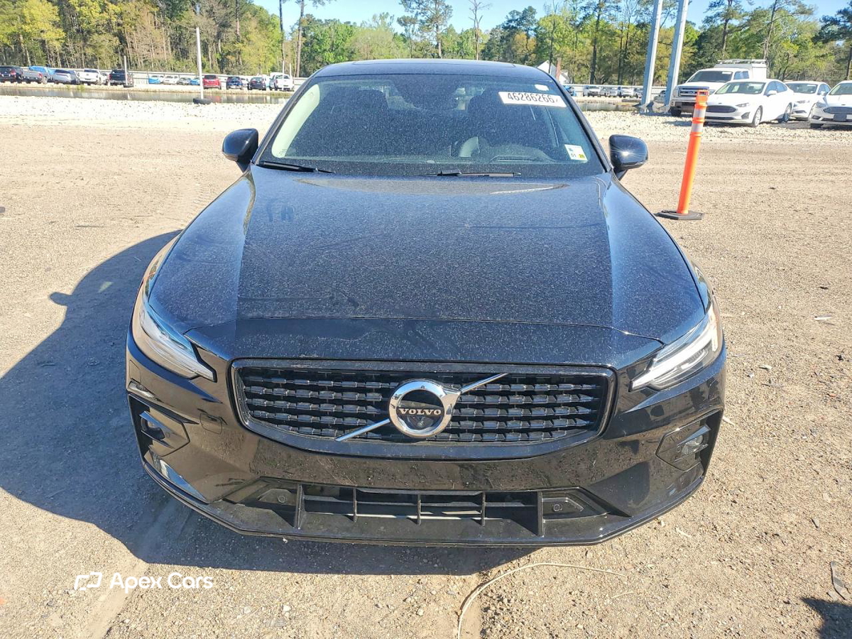 Volvo S60 2022