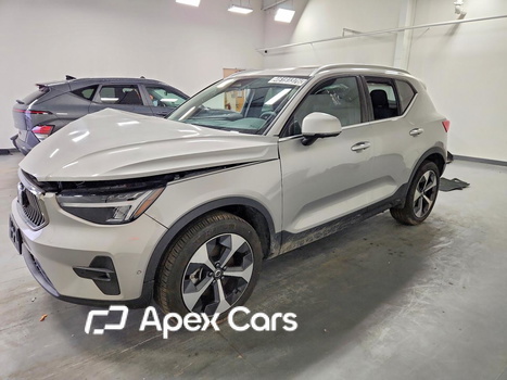 Volvo XC40 2025 - Image 1 of 13