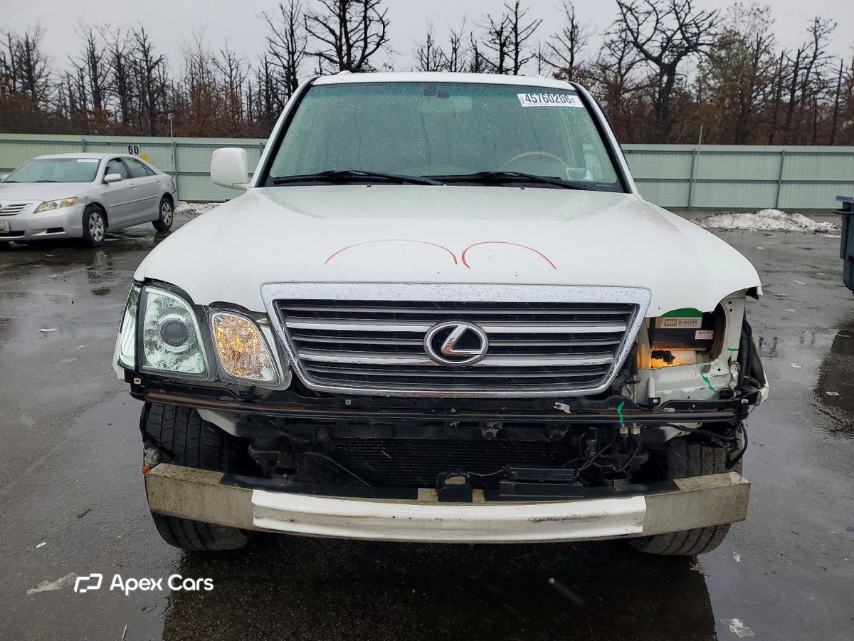 Lexus LX 2005