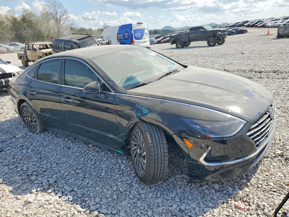 Hyundai  2023