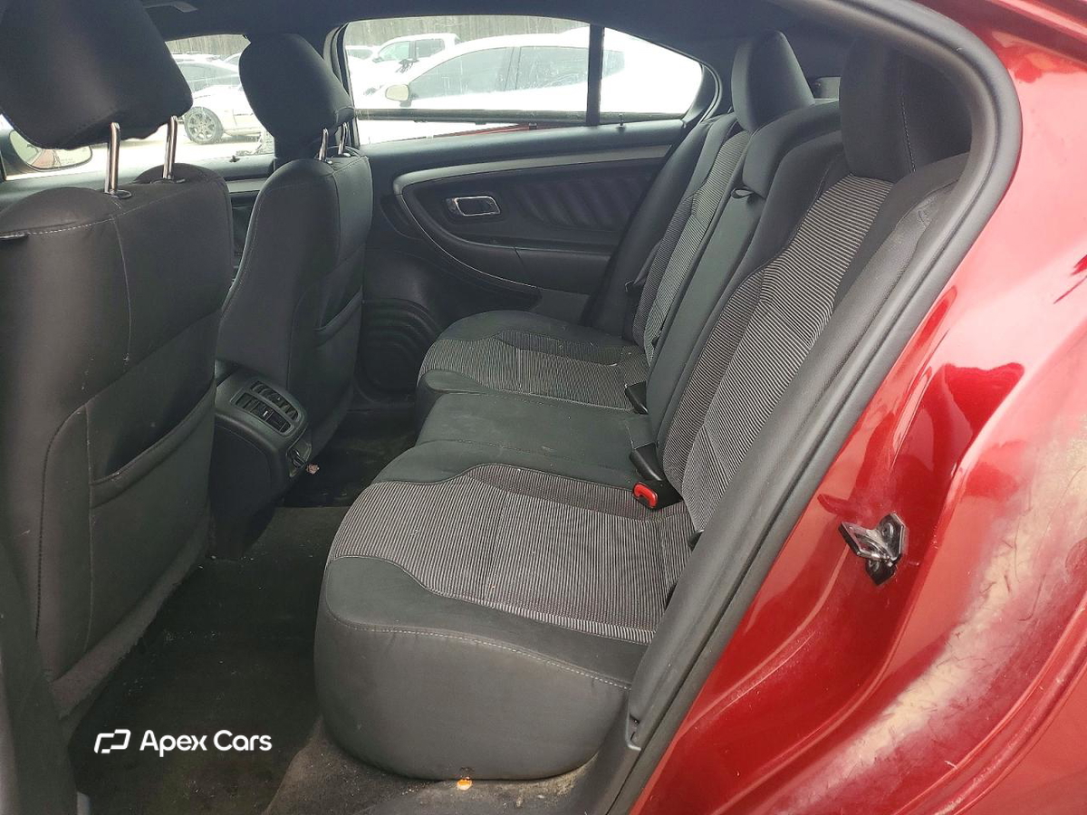 Ford Taurus 2015