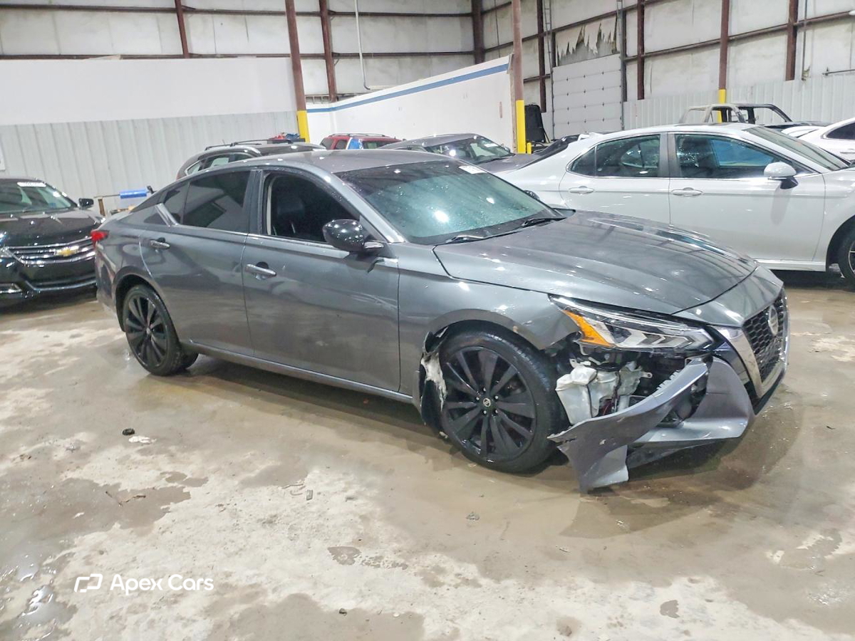 Nissan Altima 2019