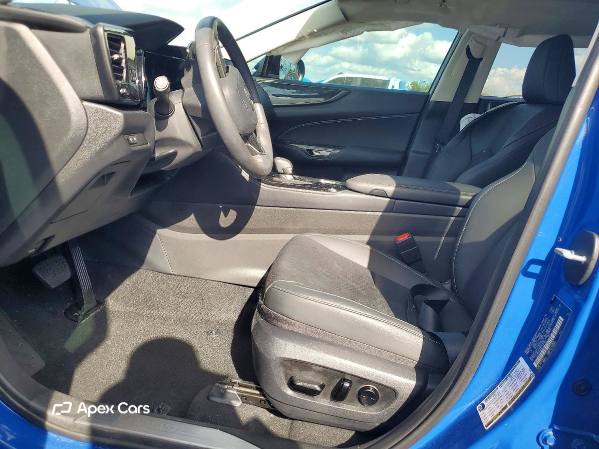 Lexus NX 2025