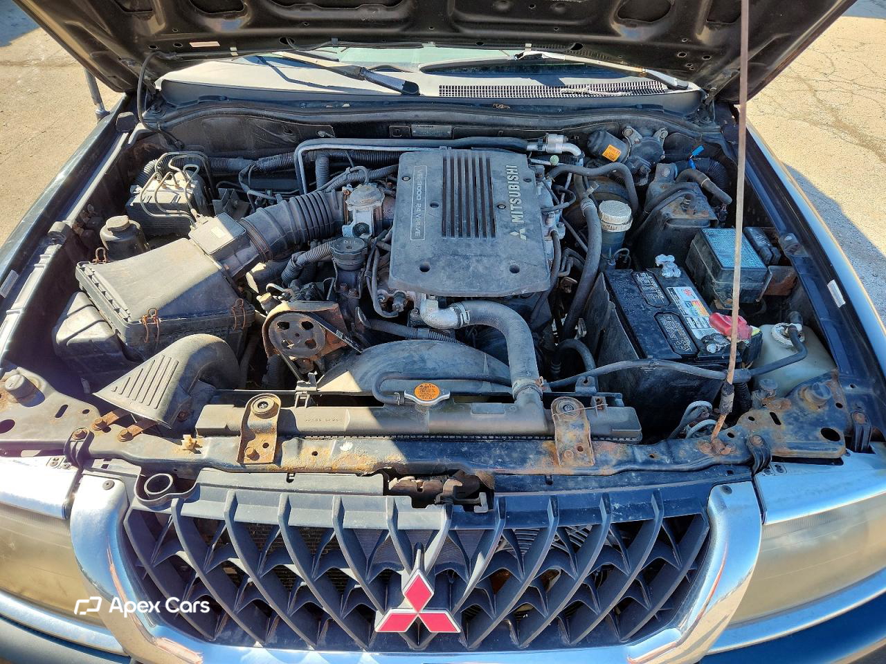 Mitsubishi Montero 2000