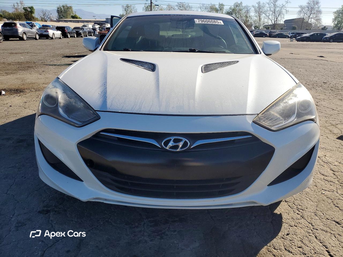 Hyundai Genesis 2013