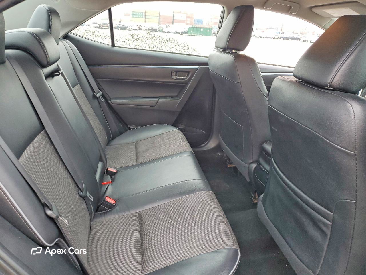 Toyota Corolla 2015