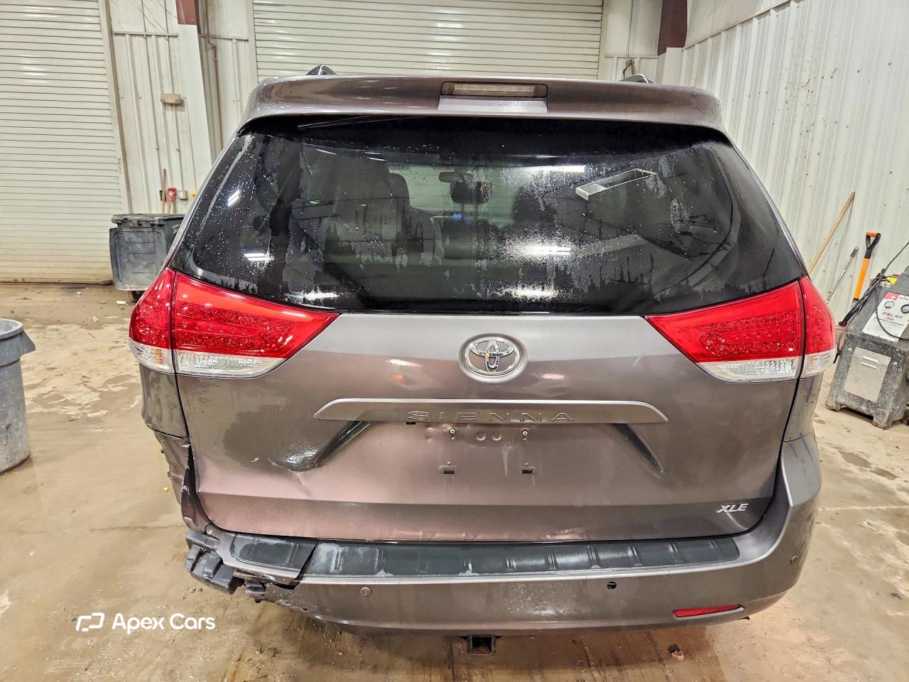 Toyota Sienna 2012