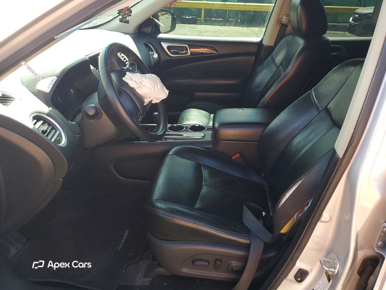 Nissan Pathfinder 2013