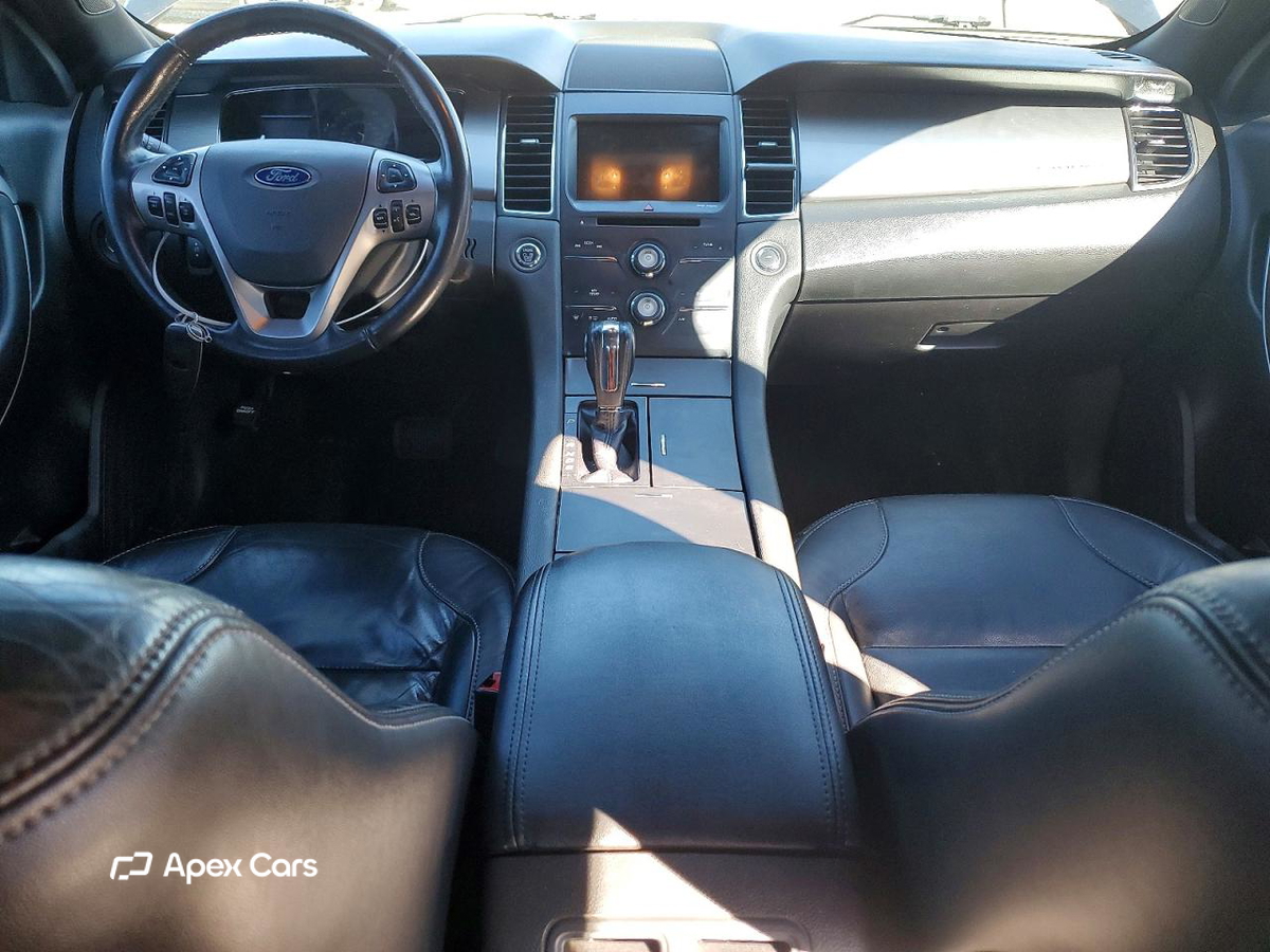 Ford Taurus 2016