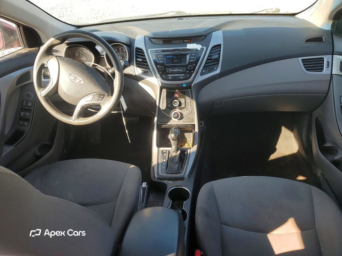Hyundai Elantra 2016