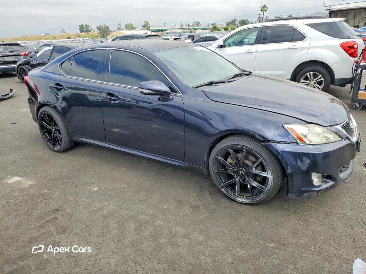 Lexus IS 2010