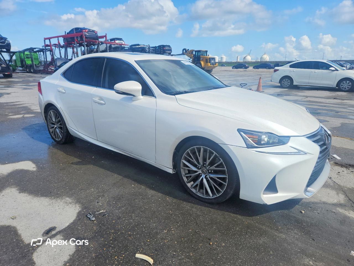 Lexus IS 2017