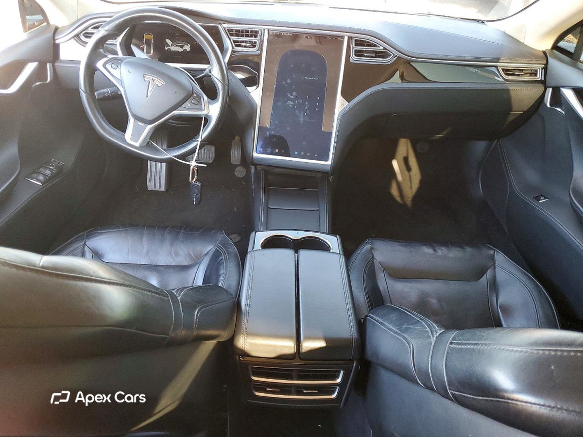Tesla Model S 2013