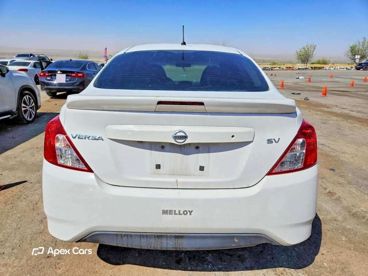 Nissan Versa 2019