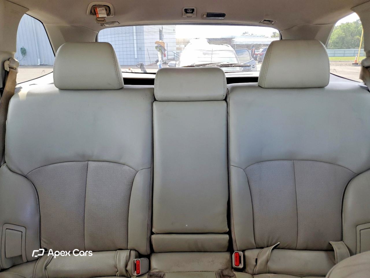 Subaru Outback 2012