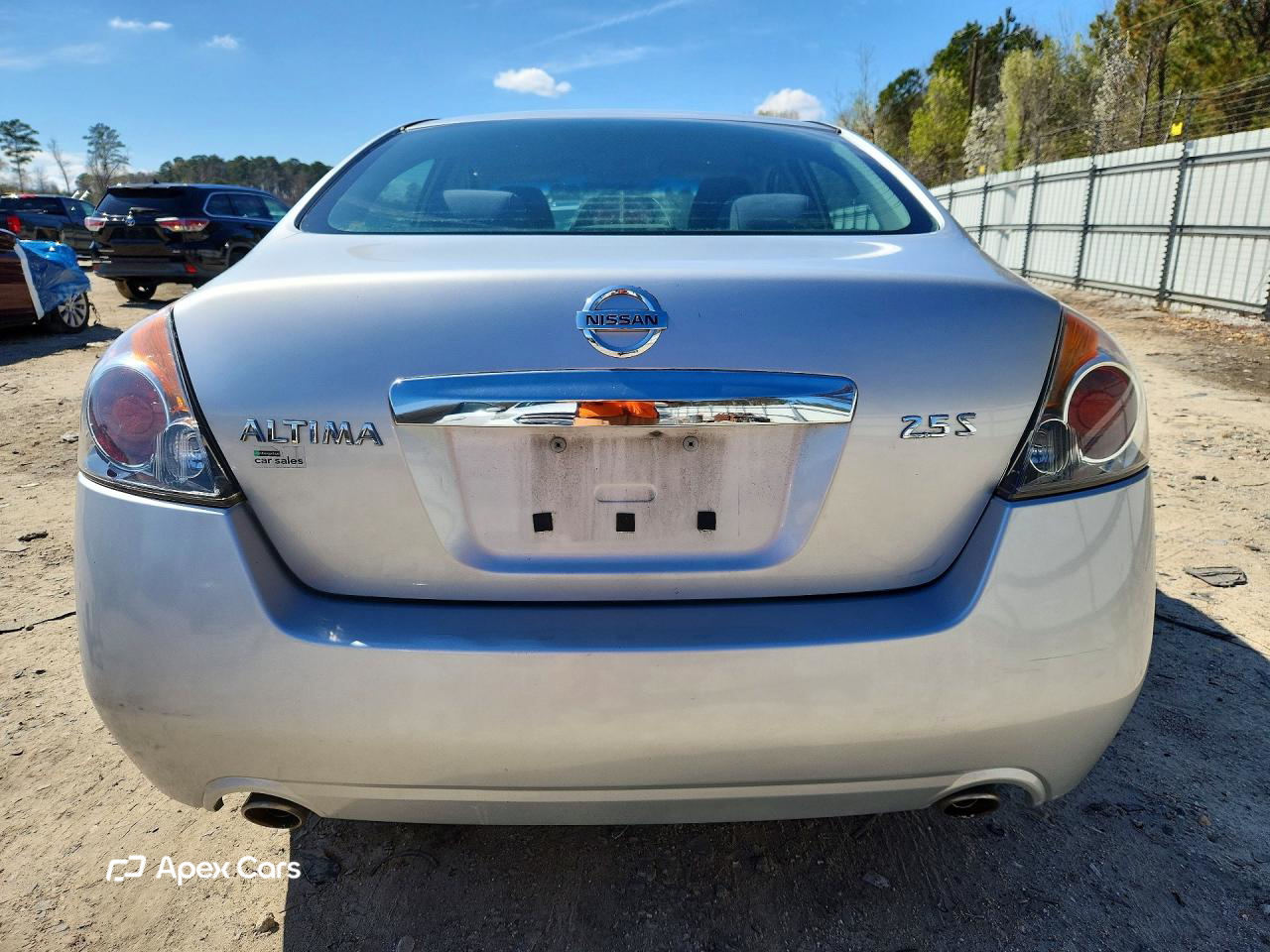 Nissan Altima 2012