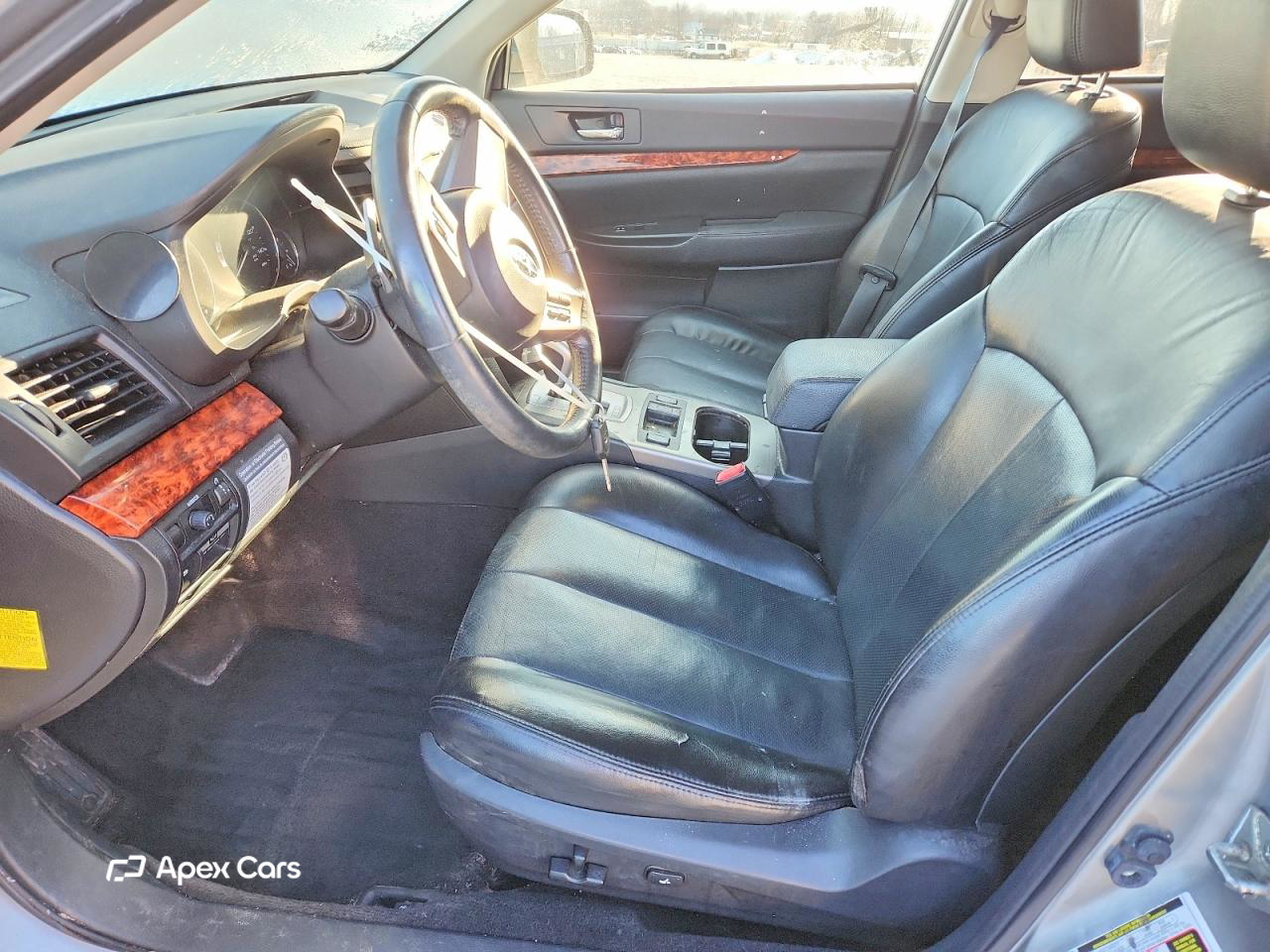 Subaru Legacy 2011
