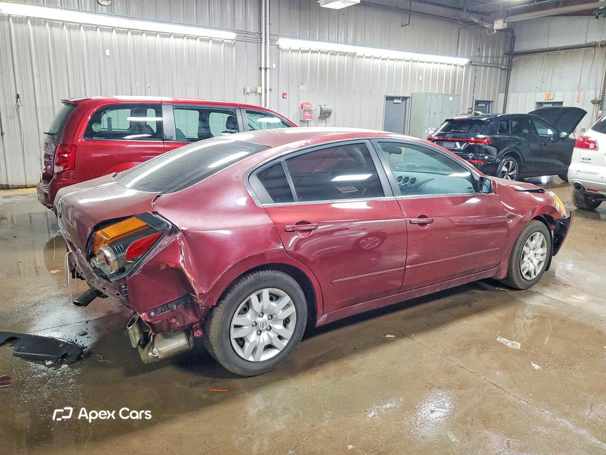 Nissan Altima 2011