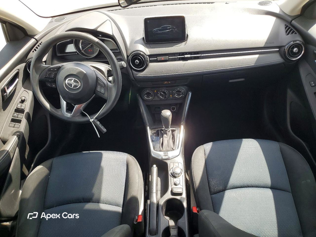 Scion iA 2016