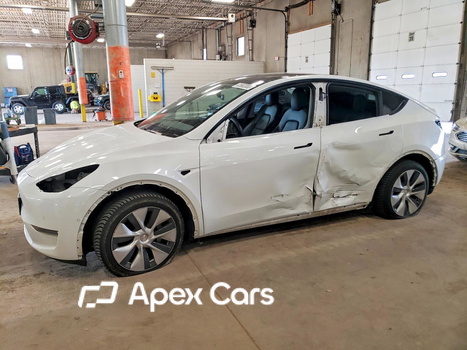 Tesla Model Y 2020 - Image 1 of 14