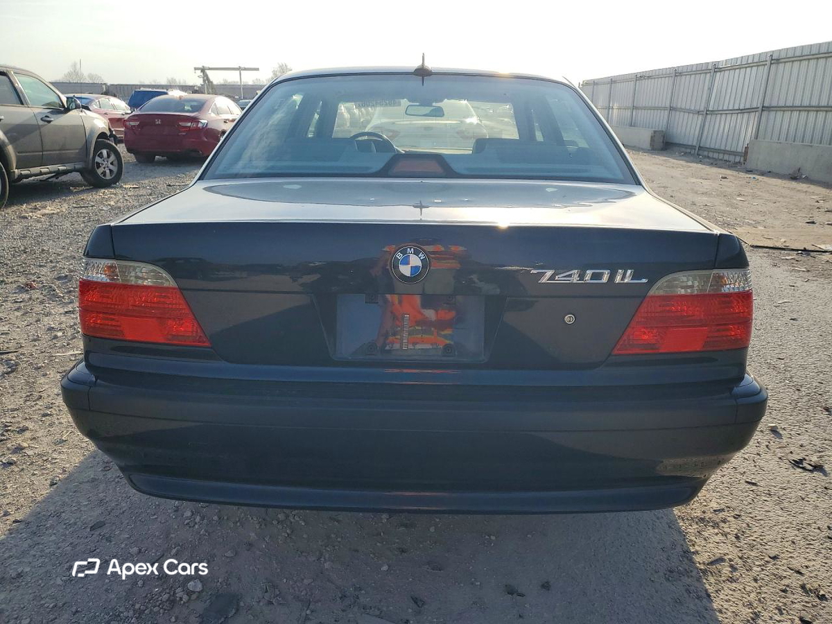 BMW Series 7 2001