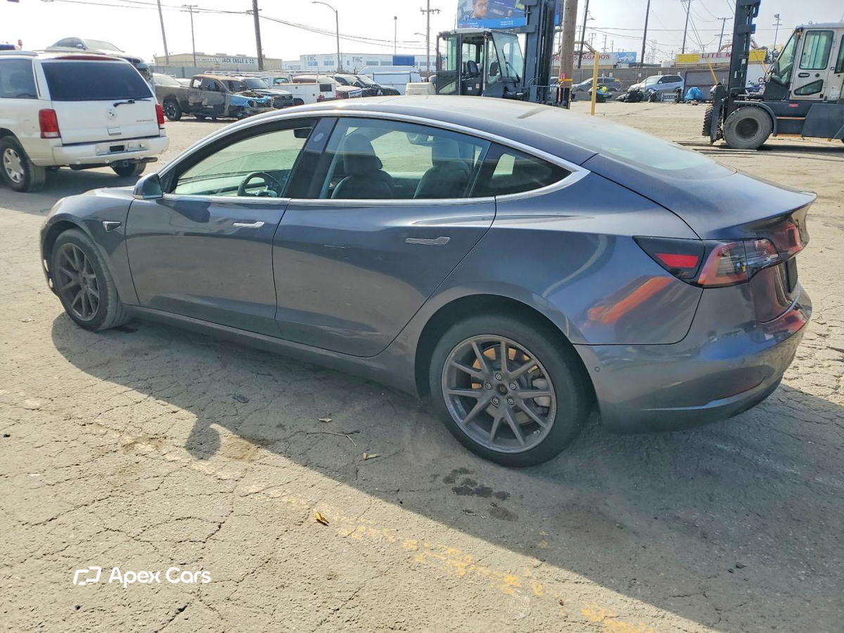 Tesla Model 3 2020