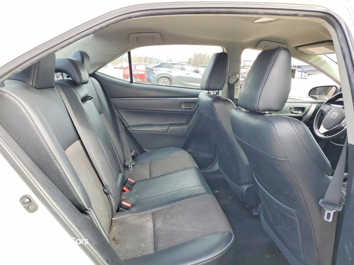 Toyota Corolla 2015