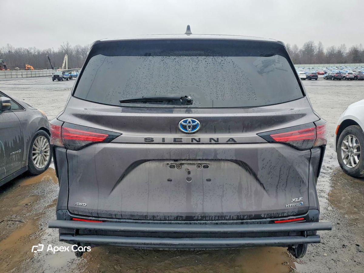 Toyota Sienna 2021