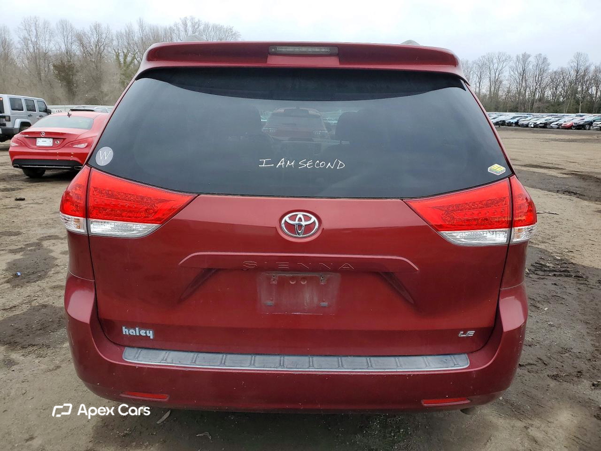 Toyota Sienna 2012