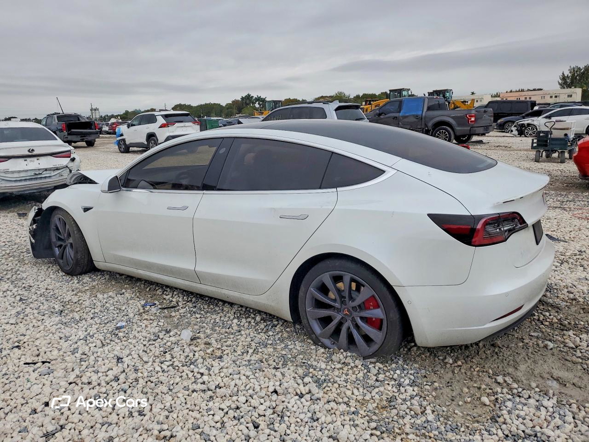 Tesla Model 3 2020