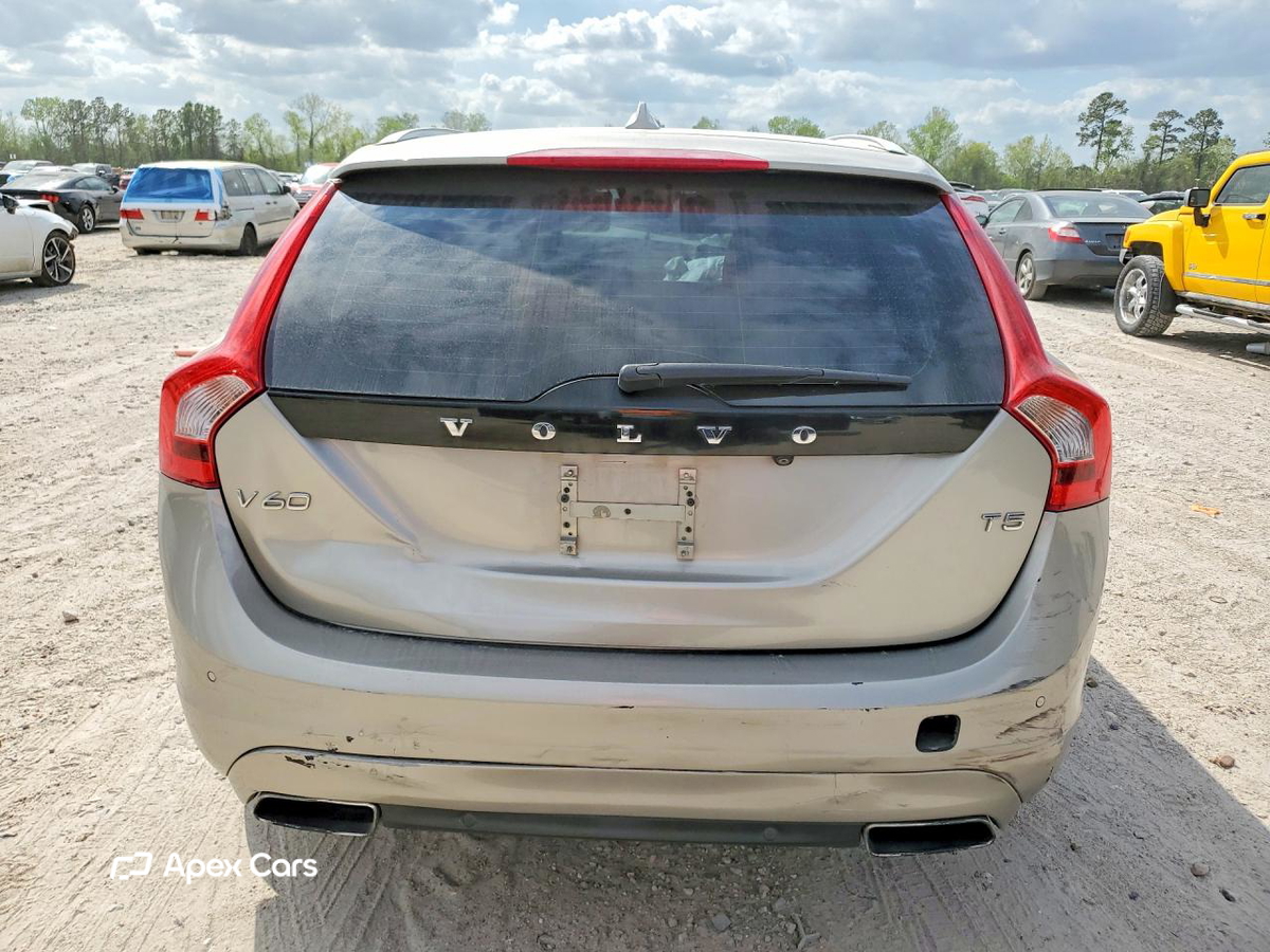 Volvo V60 2016