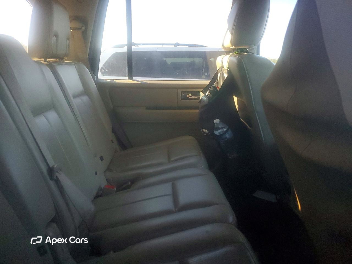 Ford Expedition 2014