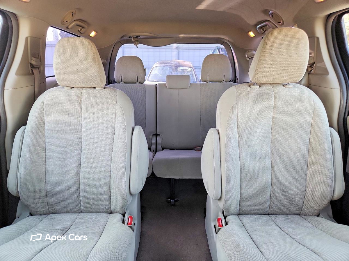 Toyota Sienna 2012