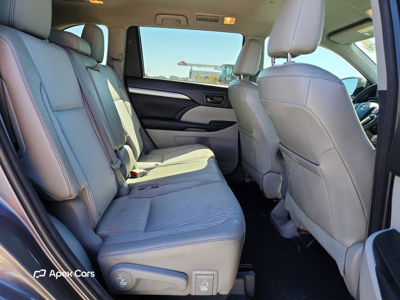 Toyota Highlander 2016