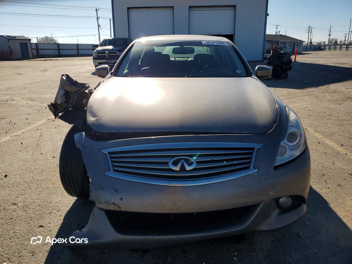 Infiniti G 2010