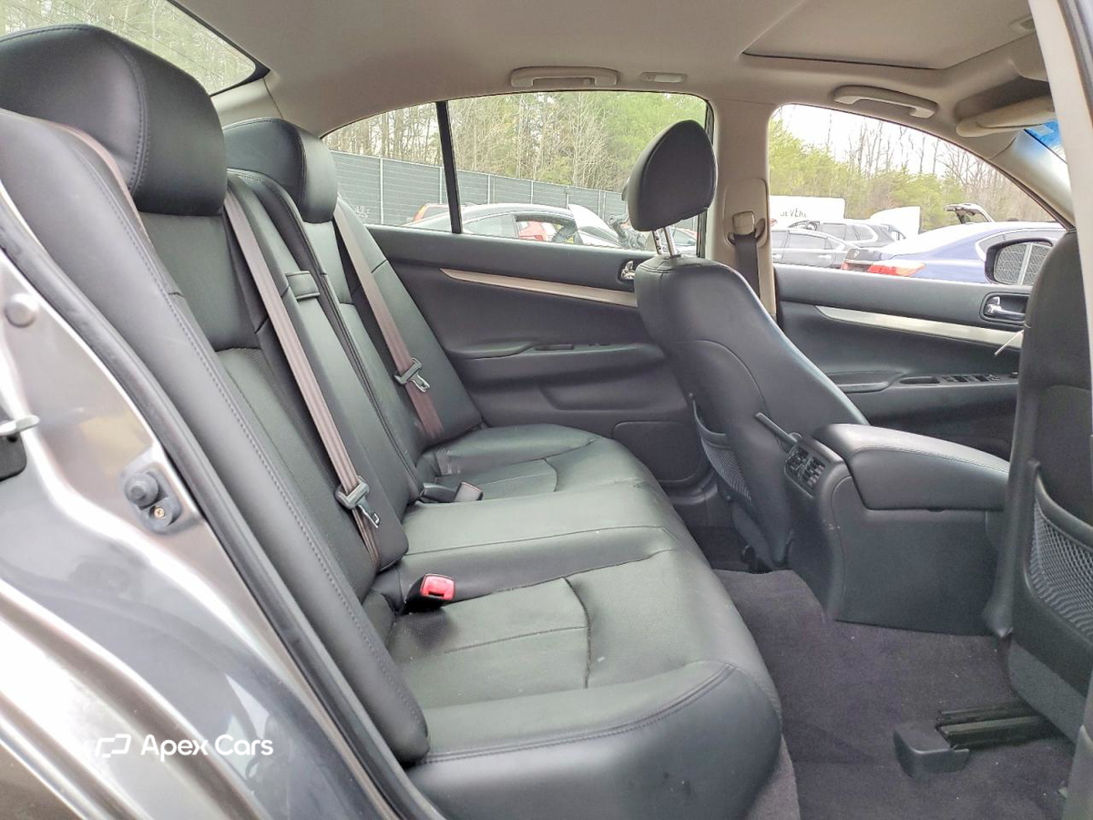 Infiniti G 2013