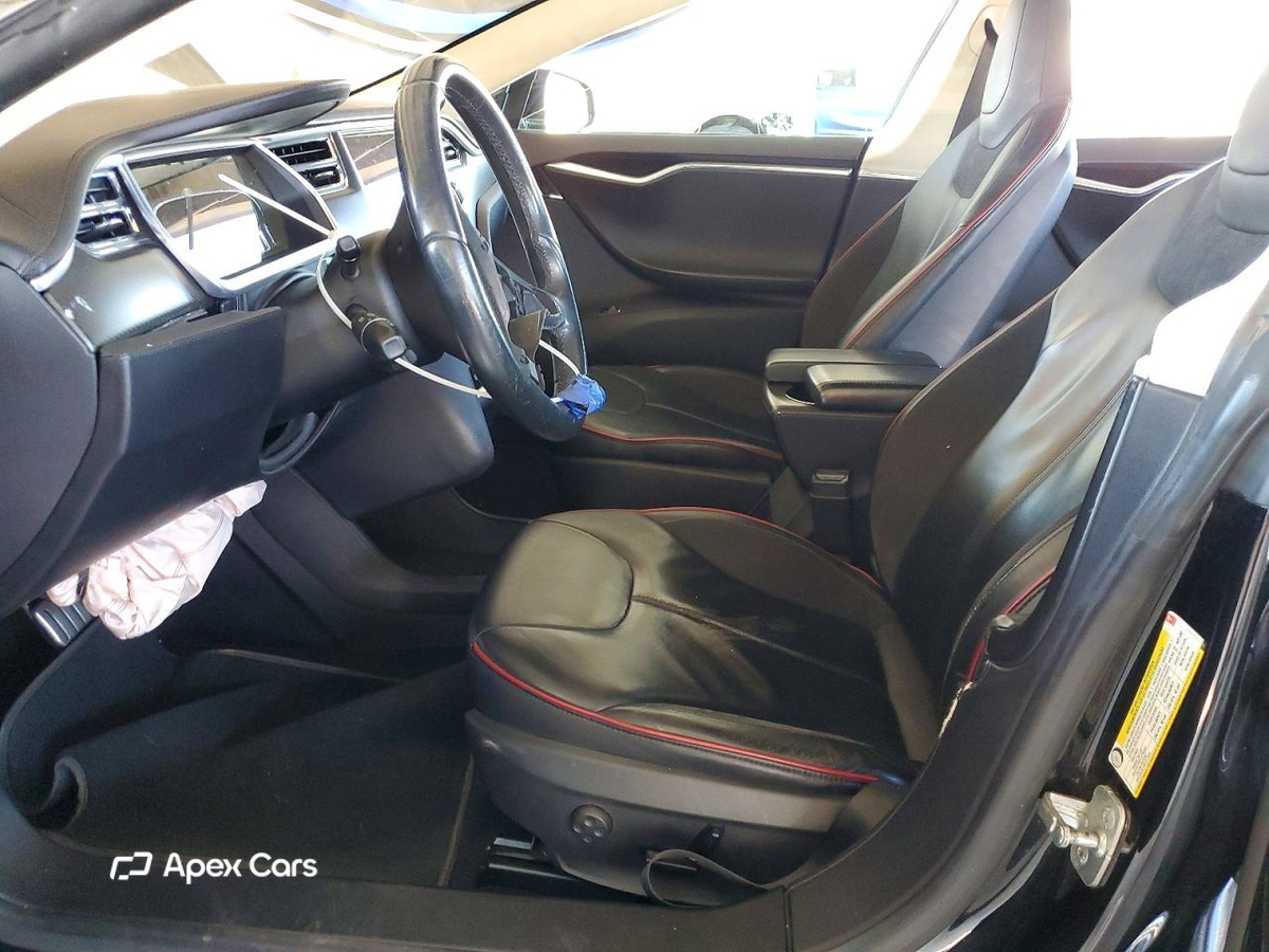 Tesla Model S 2013
