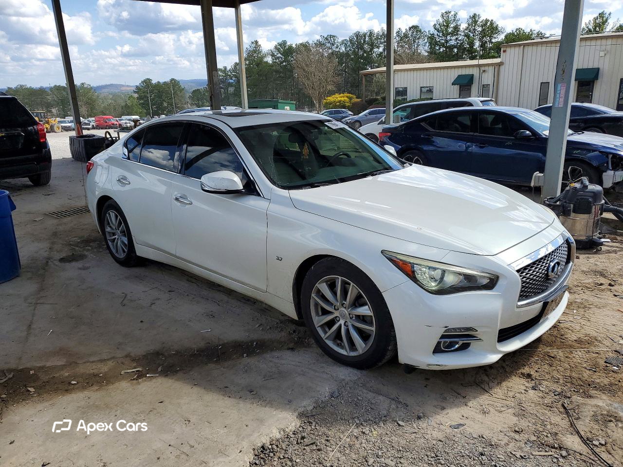 Infiniti Q50 2015