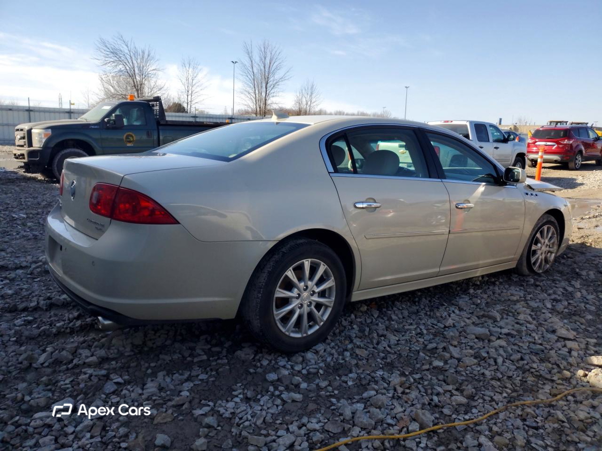 Buick Lucerne 2011