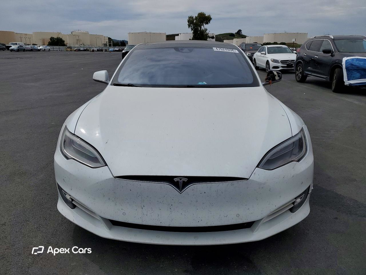 Tesla Model S 2016