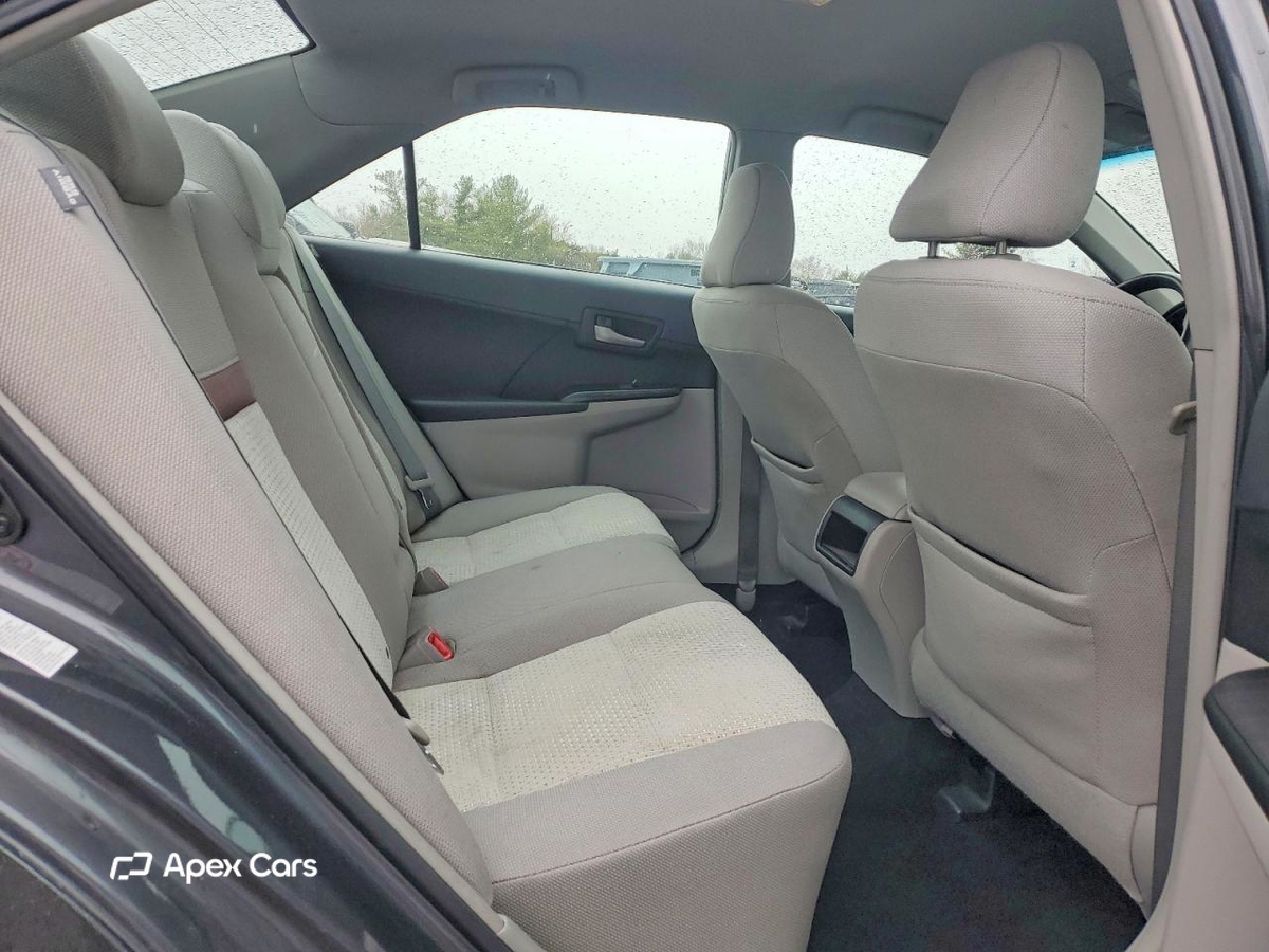 Toyota Camry 2012