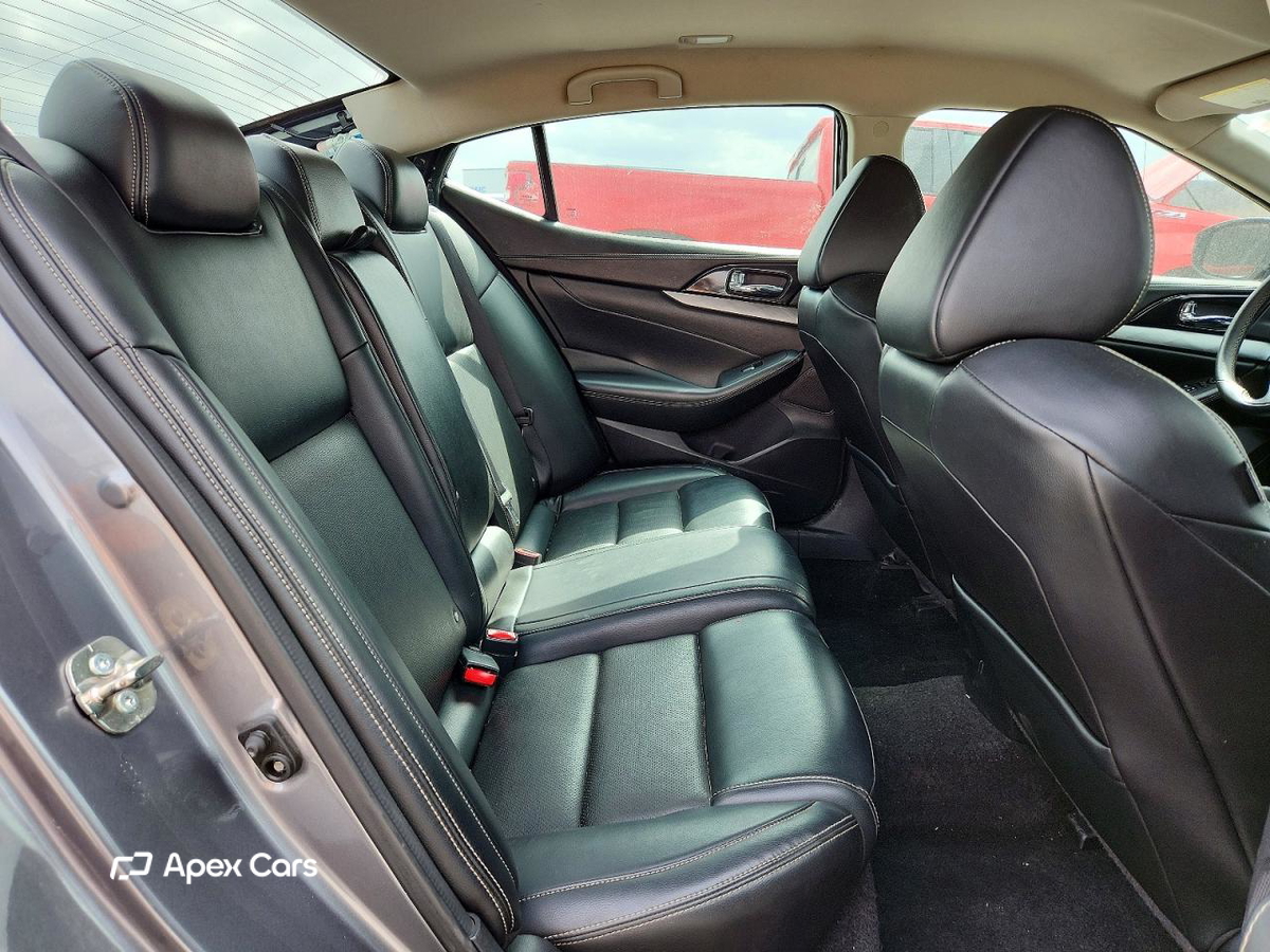 Nissan Maxima 2018