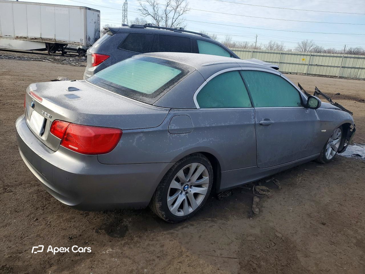 BMW Series 3 2011